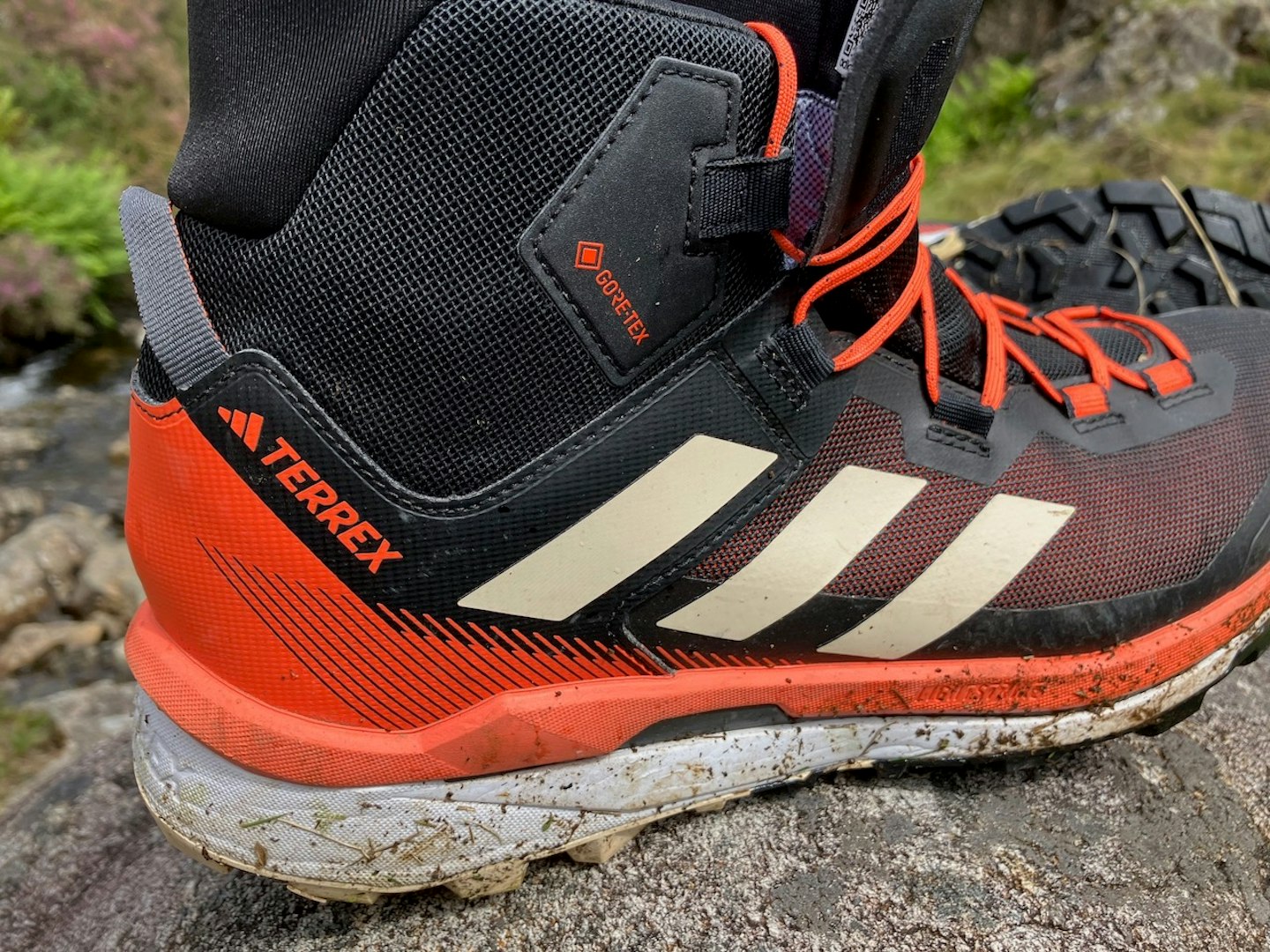 Adidas Skychaser Tech GTX side