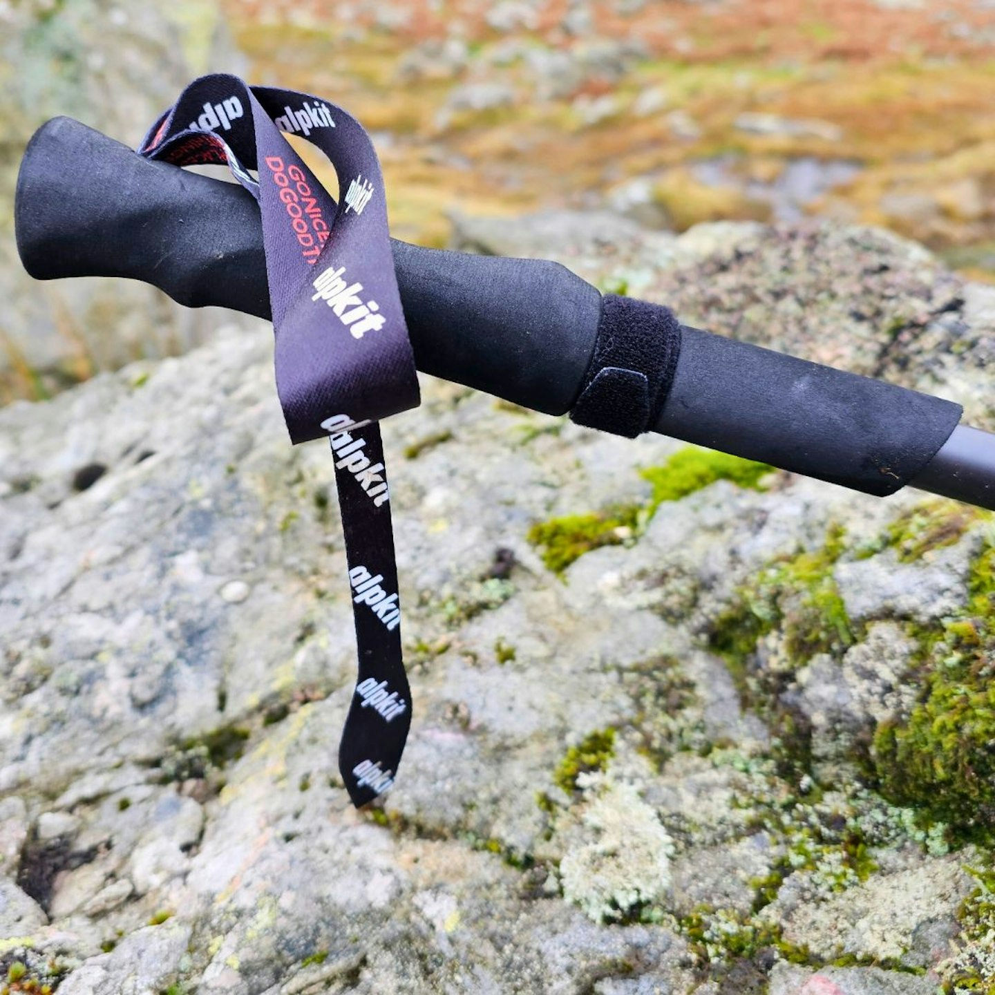 Alpkit Carbon Marathon Ultra Twins handle