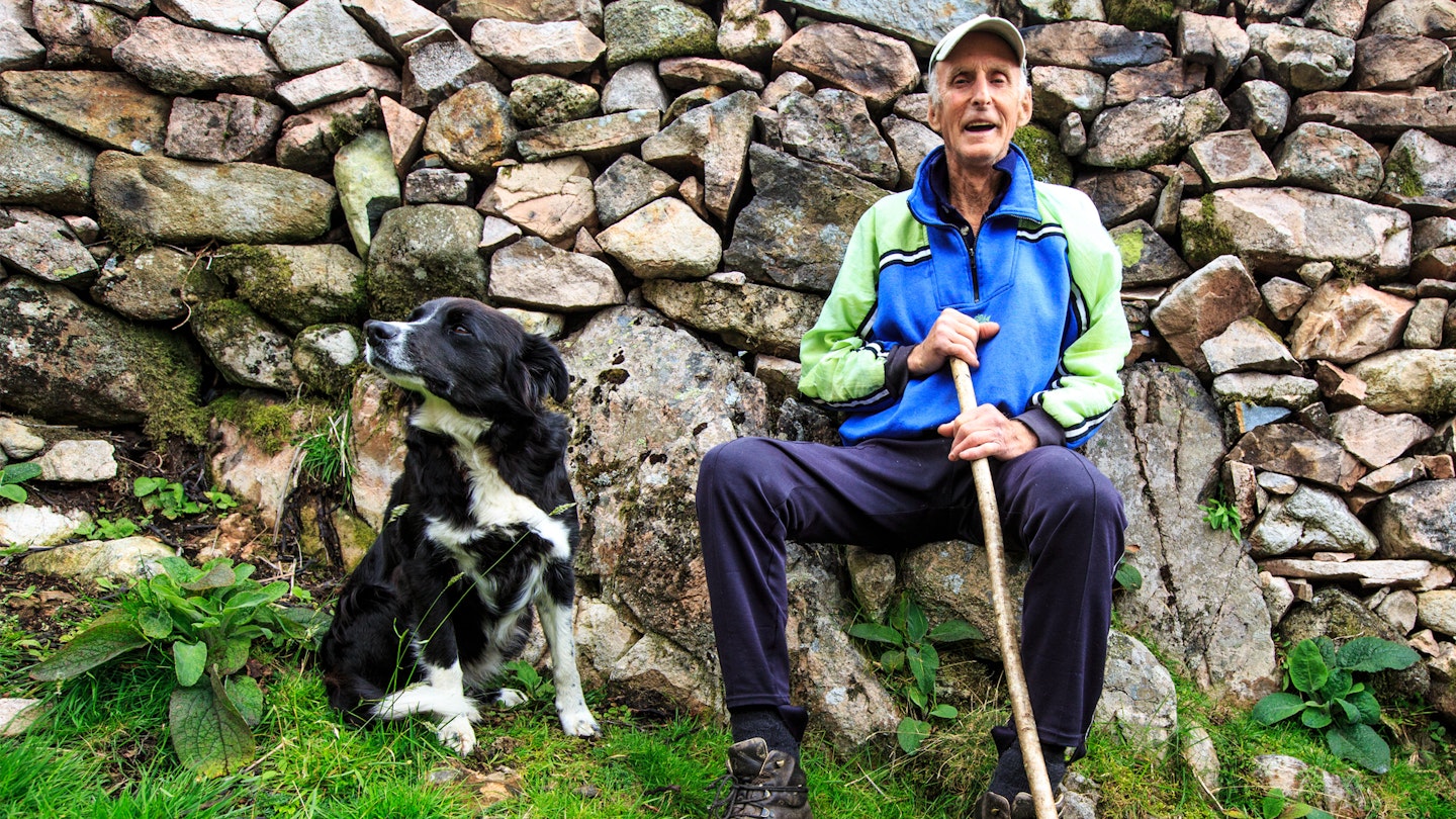 Fell Runner Joss Naylor and his dog