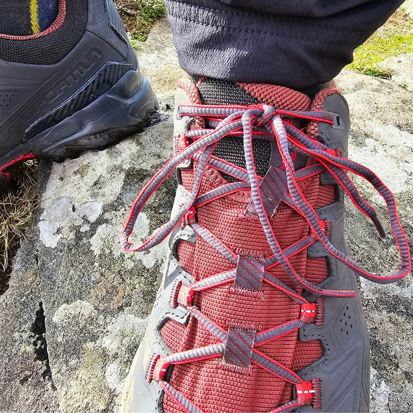 La Sportiva Ultra Raptor II Leather GTX lacing