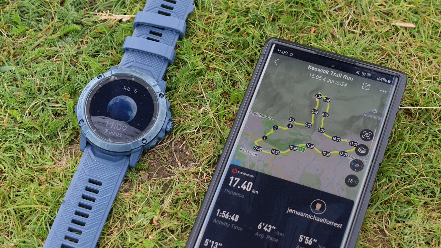 Phone connected mapping between the Coros Vertix 2S GPS running watch