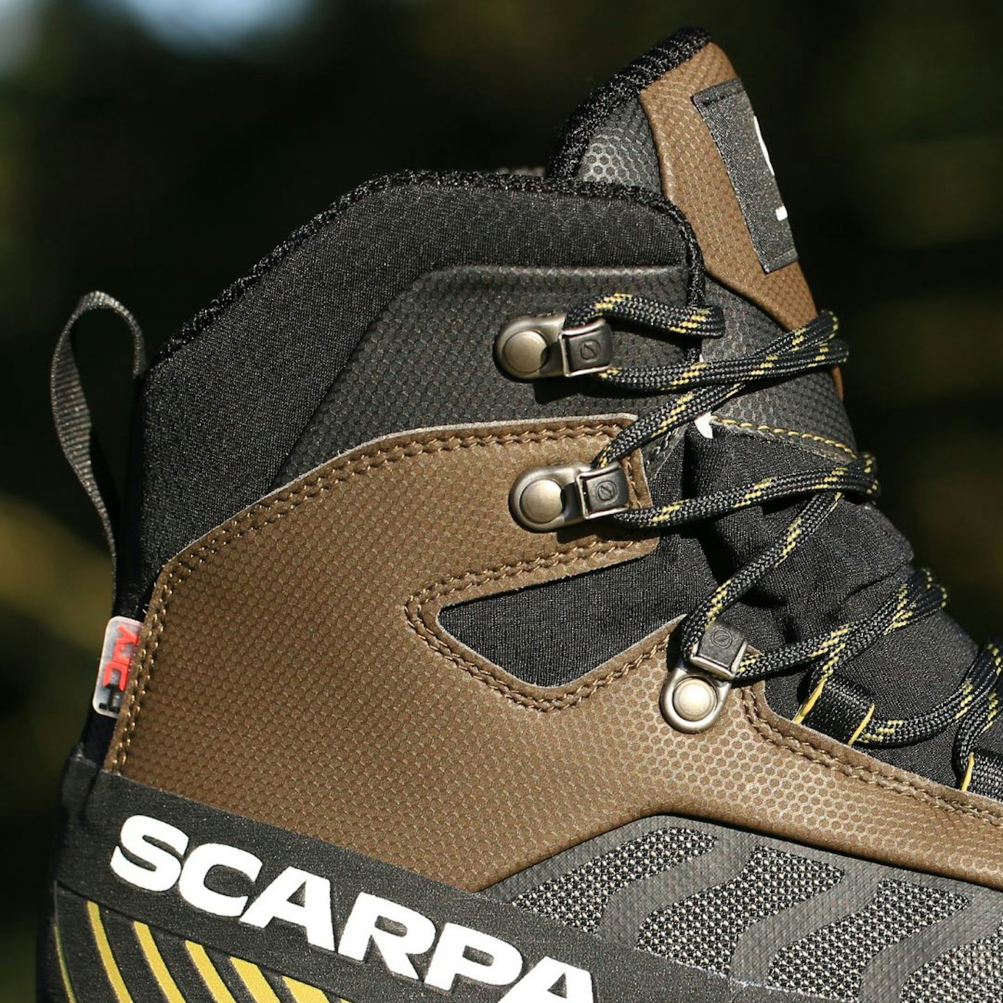 Scarpa Ribelle Lite HD collar and lacing