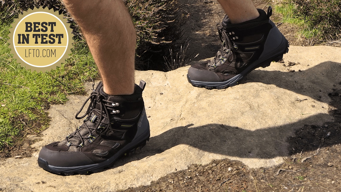 Hiker wearing Jack Wolfskin Vojo 3 Texapore Mid